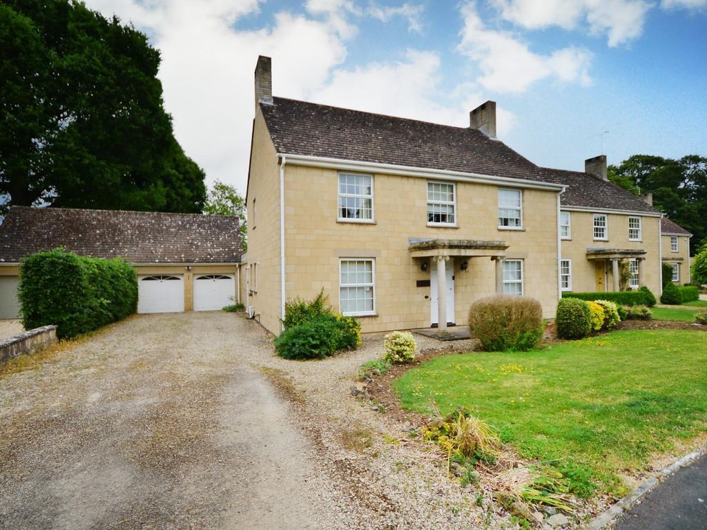 4 bed detached house for sale in St. Lawrence Road, Lechlade GL7, £750,000