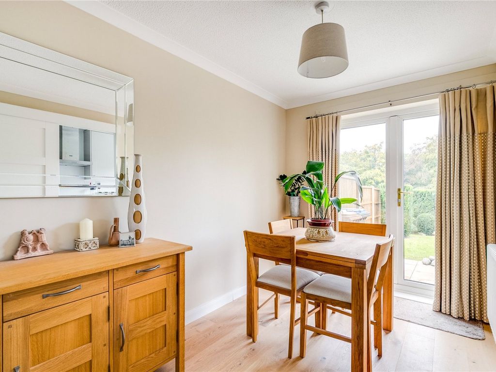 2 bed end terrace house for sale in Welwyn Garden City, Hertfordshire, Welwyn Garden City, Hertfordshire AL8, £370,000