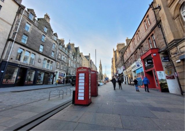 Retail premises to let in High Street, Edinburgh EH1, £7,800 pa