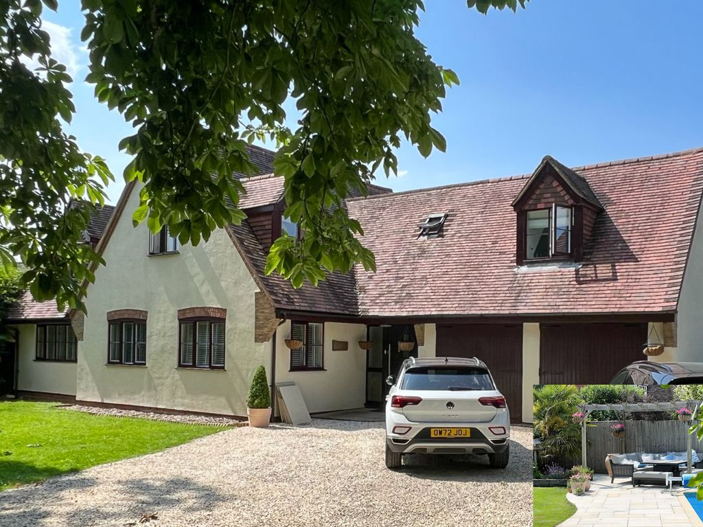6 bed detached house for sale in Church Road, Ickford, Buckinghamshire HP18, £1,195,000