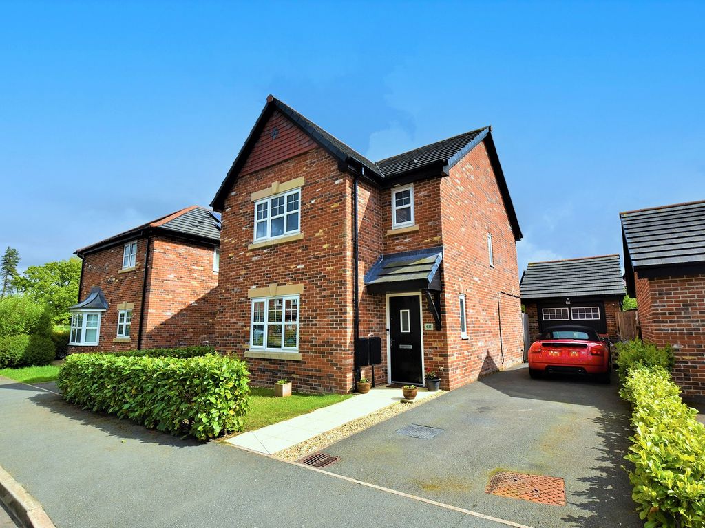 3 bed detached house for sale in Forest Grove, Barton, Lancashire PR3, £270,000