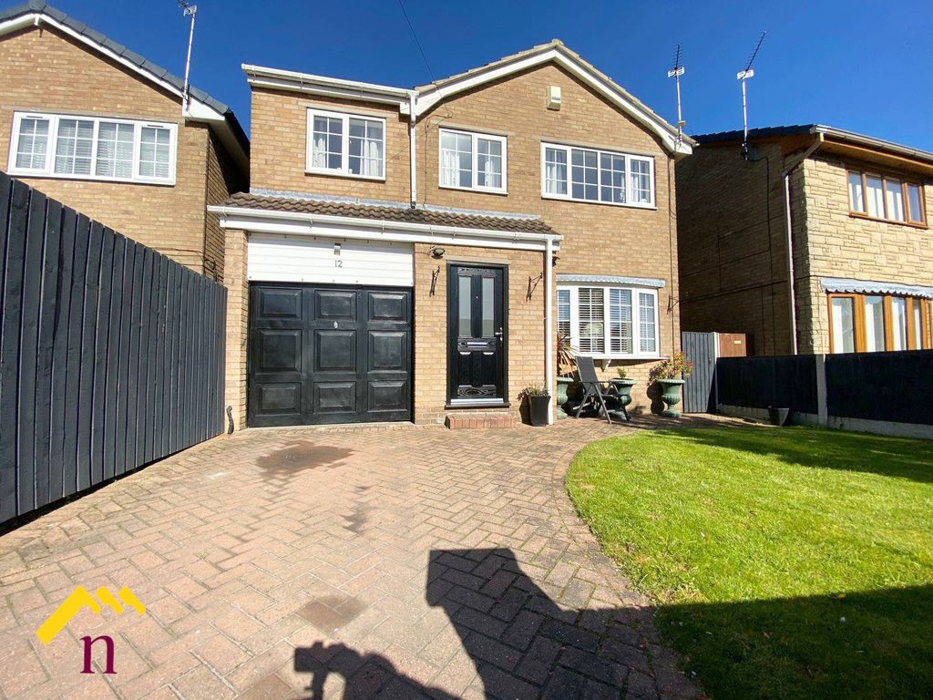 4 bed detached house for sale in Warwick Close, Hatfield Woodhouse, Doncaster DN7, £250,000