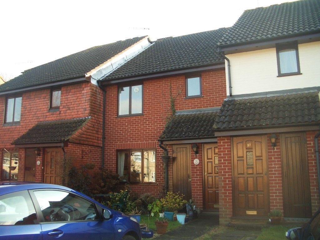 1 bed maisonette to rent in Milford, Godalming GU8, £995 pcm