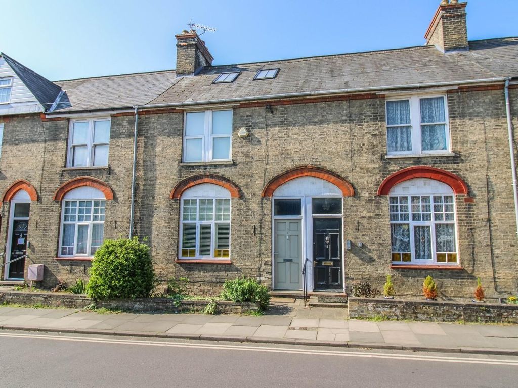 3 bed terraced house to rent in Haymarket Road, Cambridge CB3, £2,650 pcm