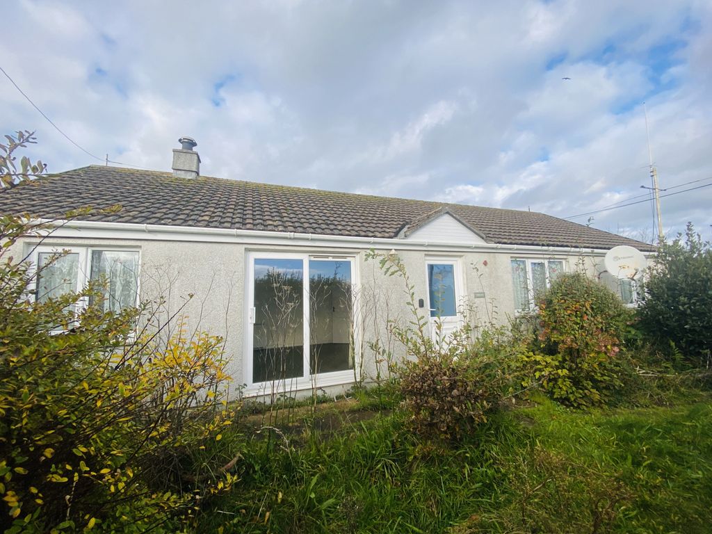 2 bed bungalow for sale in Ludgvan, Penzance TR20, £300,000