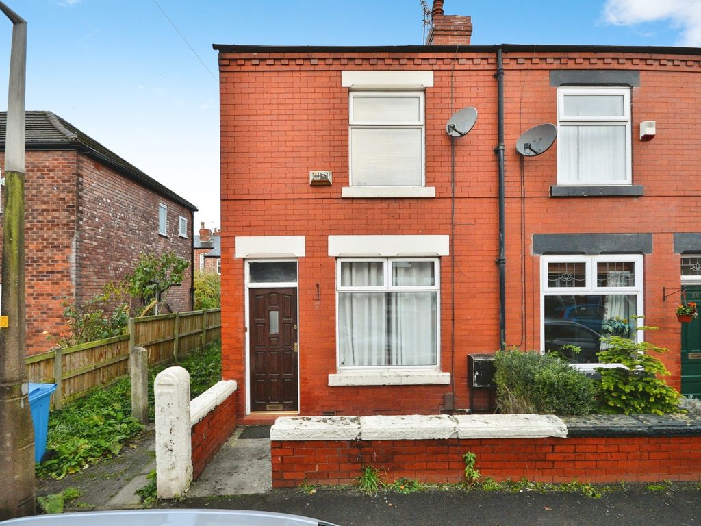 2 bed end terrace house for sale in New Hey Road, Cheadle, Greater Manchester SK8, £250,000