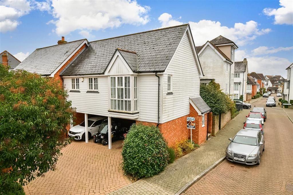 1 bed flat for sale in Milton Lane, Kings Hill, West Malling, Kent ME19, £225,000