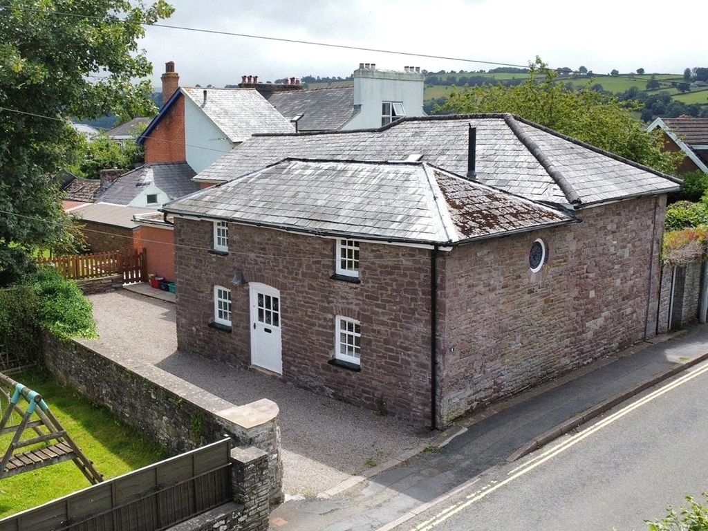 5 bed detached house for sale in Belle Vue Road, Brecon, Powys LD3, £535,000