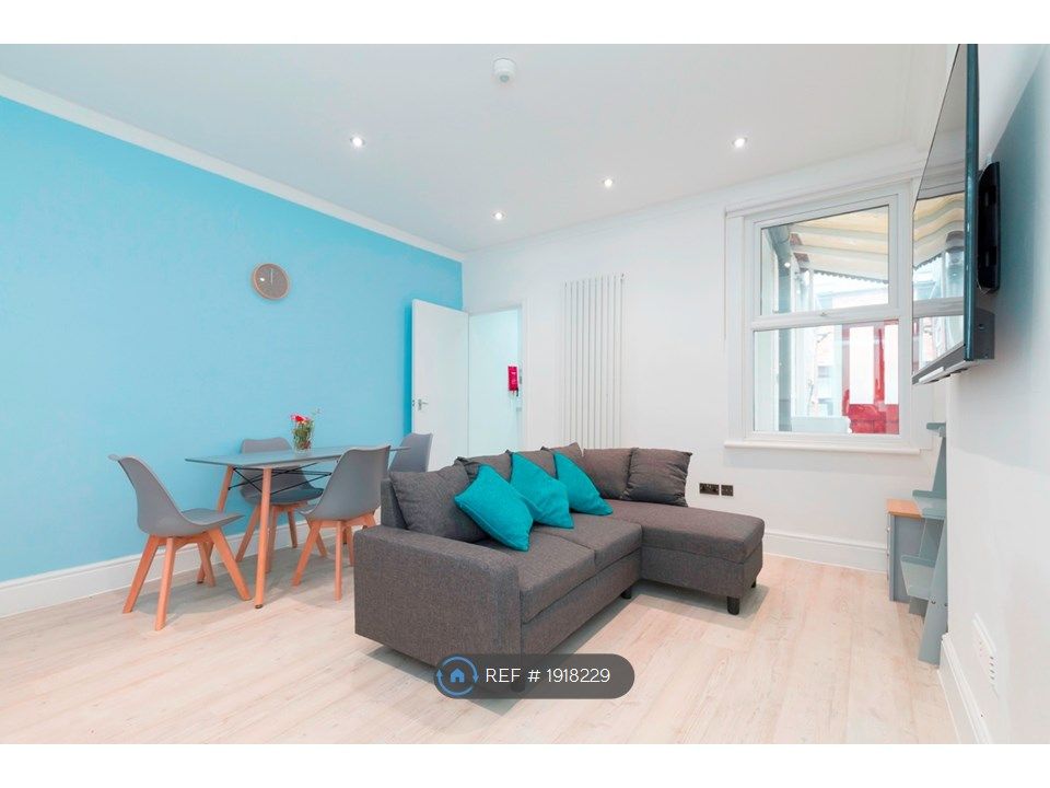 5 bed terraced house to rent in Howe Street, Derby DE22, £1,995 pcm