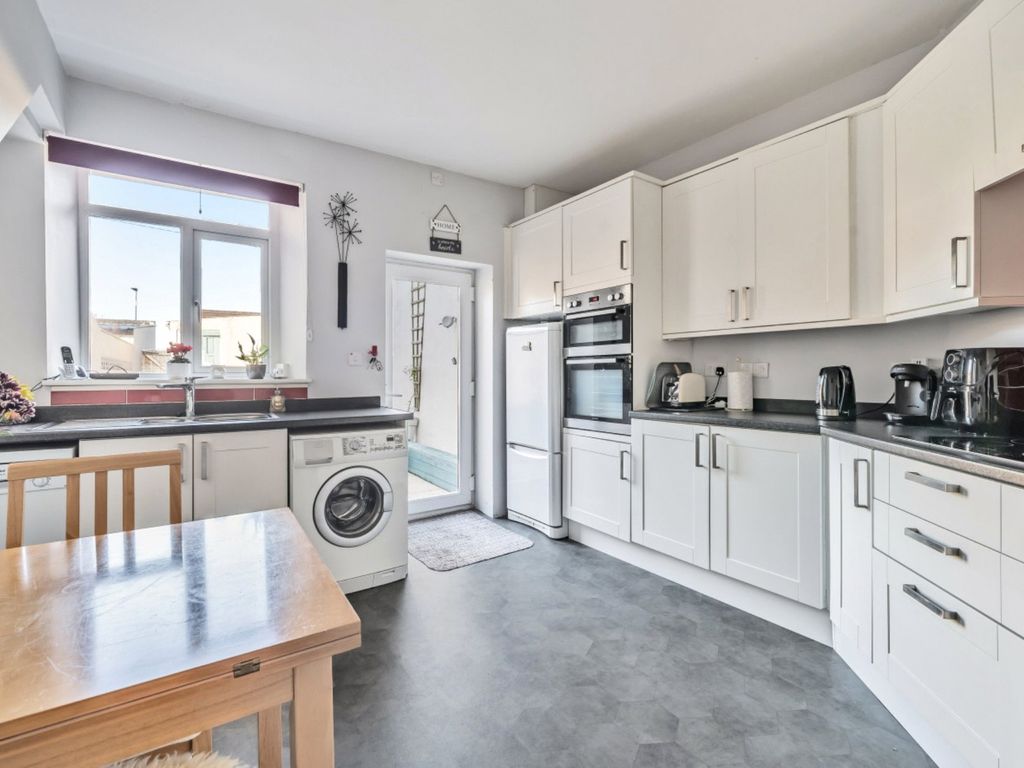 3 bed terraced house for sale in Liskeard Road, Callington, Cornwall PL17, £225,000