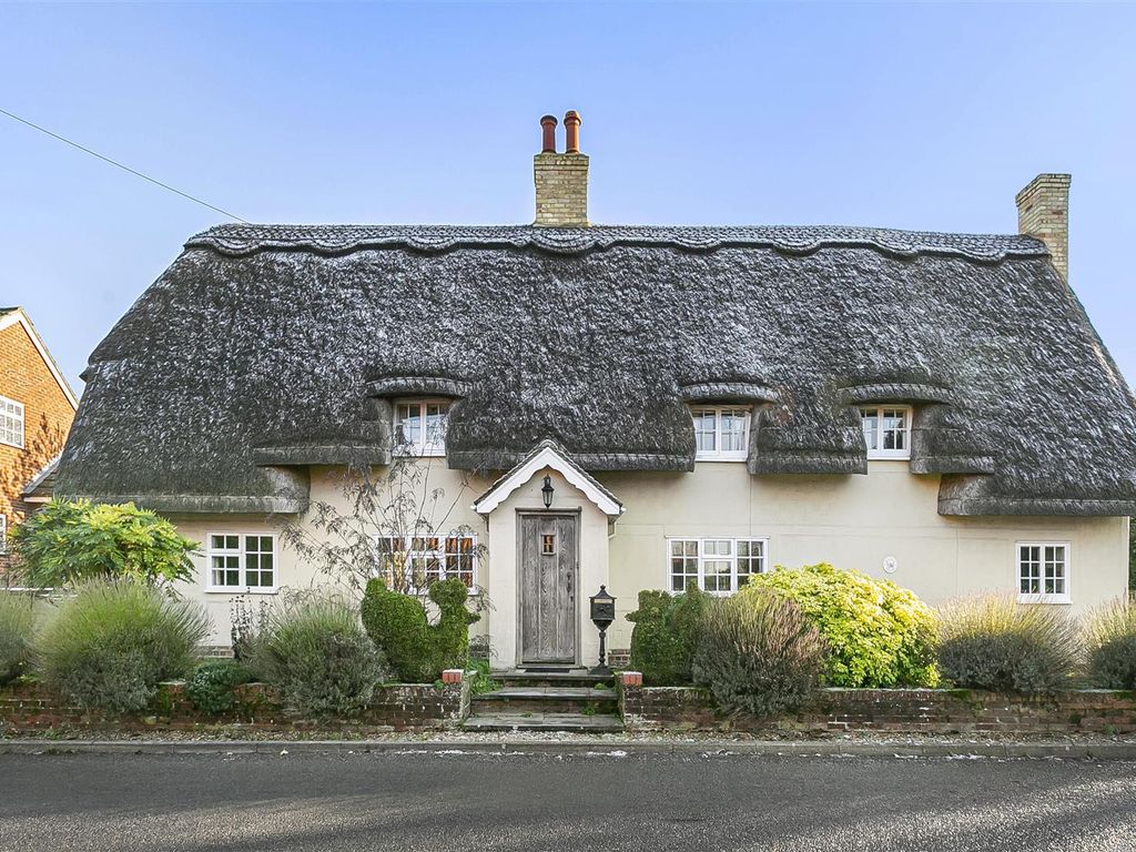 4 bed cottage for sale in Heydon Road, Great Chishill, Royston SG8, £850,000