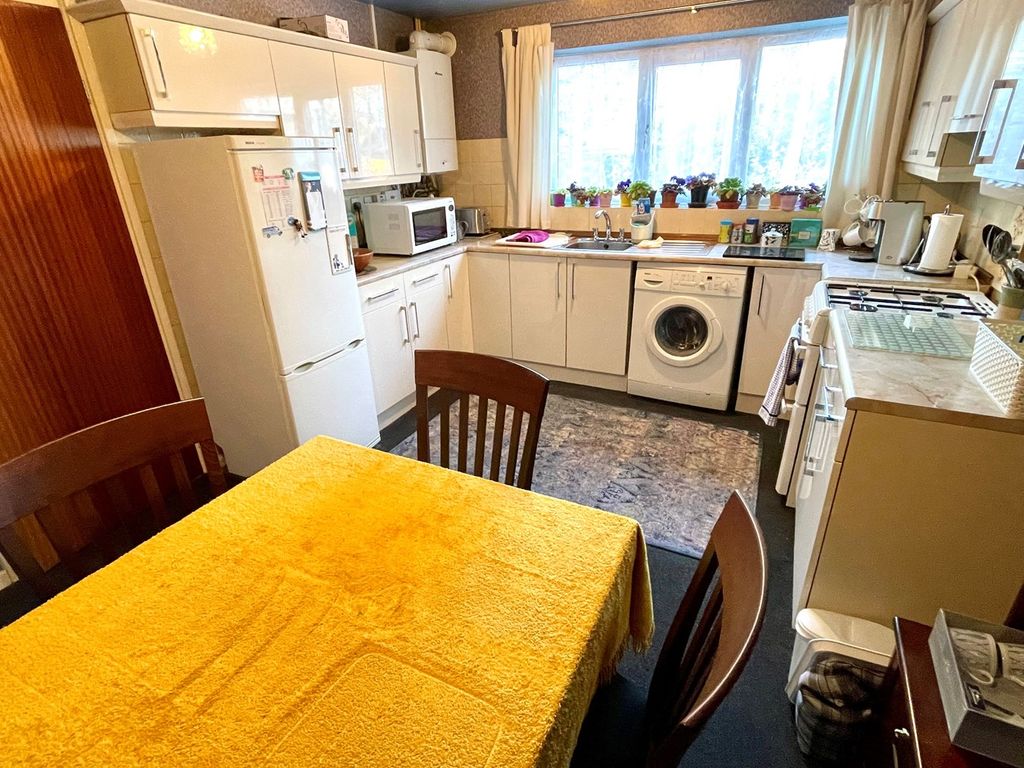 3 bed terraced house for sale in Wolverhampton Road, Wednesfield, Wolverhampton WV10, £160,000
