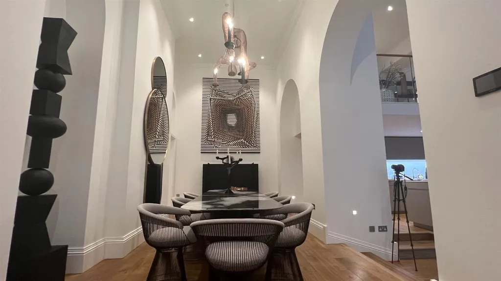 3 bed flat for sale in Hortensia Road, London SW10, £4,000,000