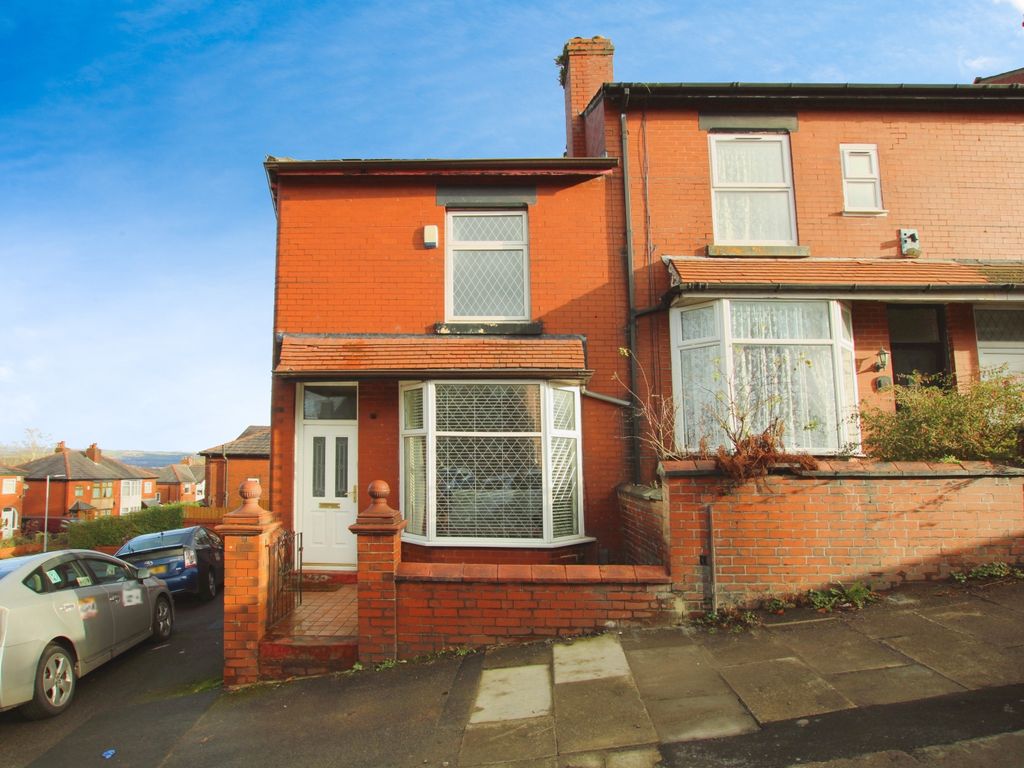 3 bed end terrace house for sale in Kylemore Avenue, Bolton BL3, £168,000
