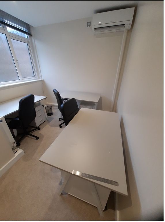Office to let in The Crescent, Surrey KT22, £3,000 pa