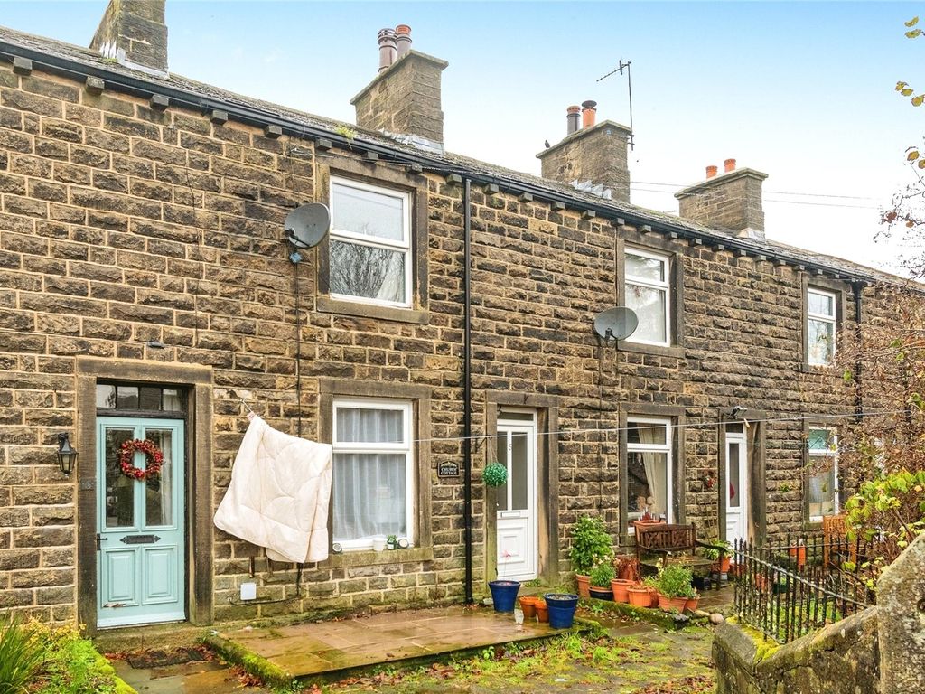 2 bed terraced house for sale in Centenary Row, Embsay, Skipton BD23, £175,000