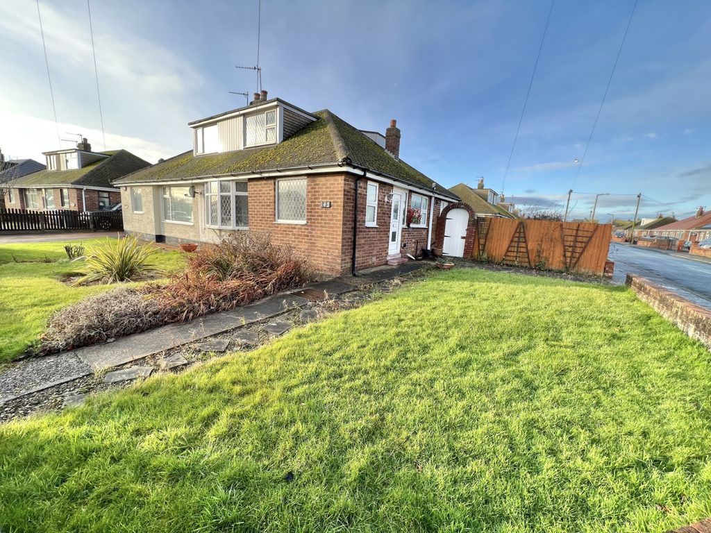 3 bed bungalow for sale in Northumberland Avenue, Cleveleys FY5, £150,000