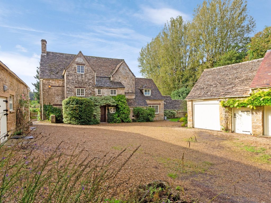 4 bed farmhouse to rent in Old Post Office Farm, Rendcomb, Cirencester GL7, £4,000 pcm