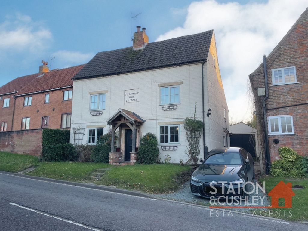 5 bed cottage for sale in Newark Road, Wellow NG22, £425,000