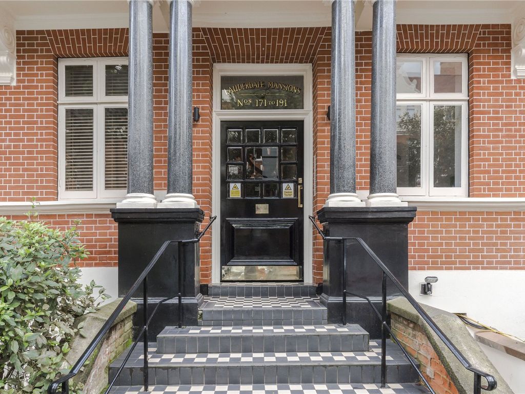 2 bed flat for sale in Lauderdale Road, London W9, £1,050,000