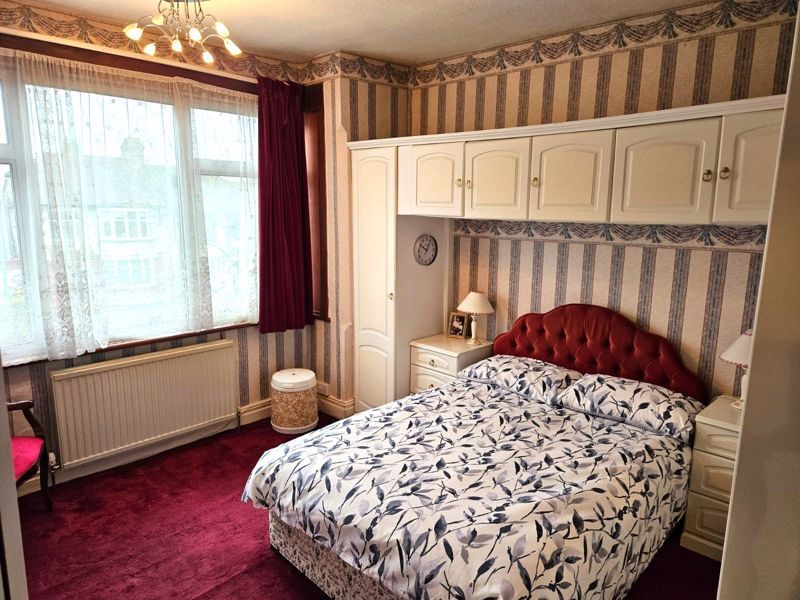 3 bed semi-detached house for sale in Cat Hill, East Barnet, Barnet EN4, £725,000