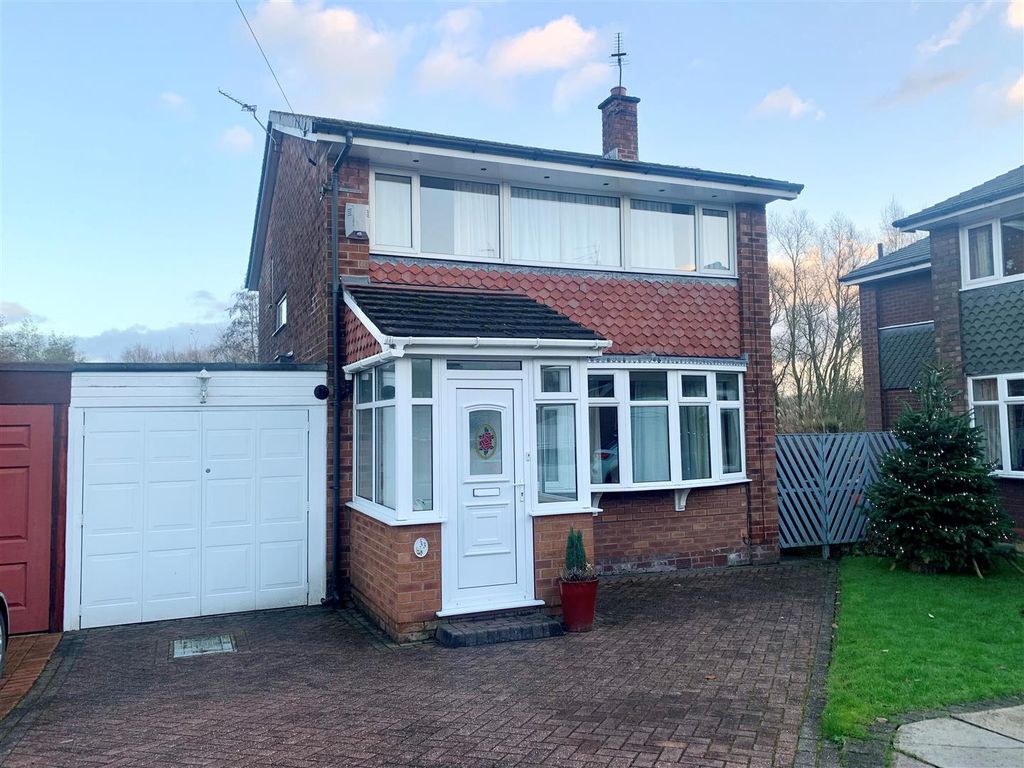 3 bed link-detached house for sale in Churchgate, Urmston, Manchester M41, £375,000