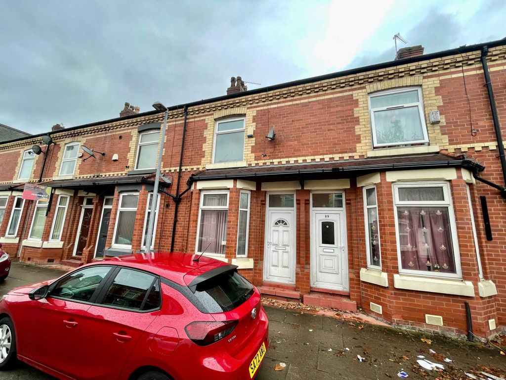2 bed terraced house for sale in Blandford Road, Salford M6, £159,000