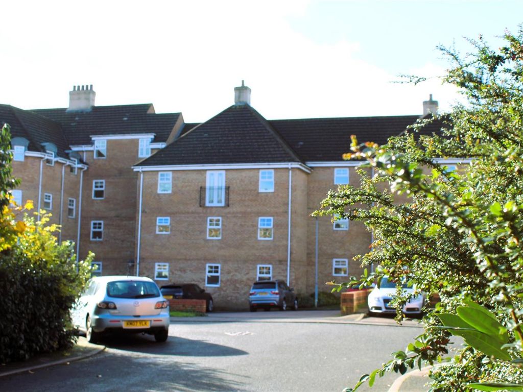 1 bed flat for sale in Morning Star Road, Daventry, Northants NN11, £110,000