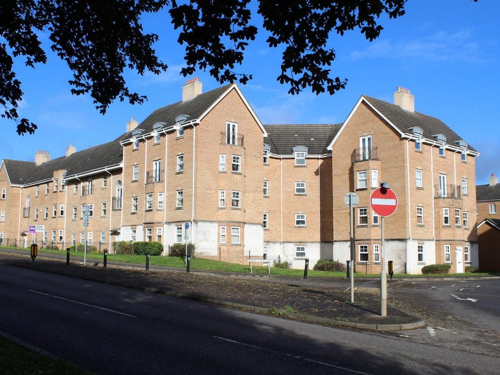 1 bed flat for sale in Morning Star Road, Daventry, Northants NN11, £110,000