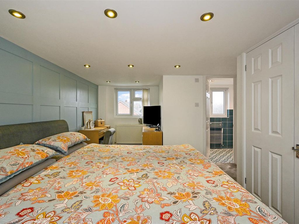 4 bed semi-detached house for sale in Dudleston Heath Drive, Cowplain, Waterlooville PO8, £400,000