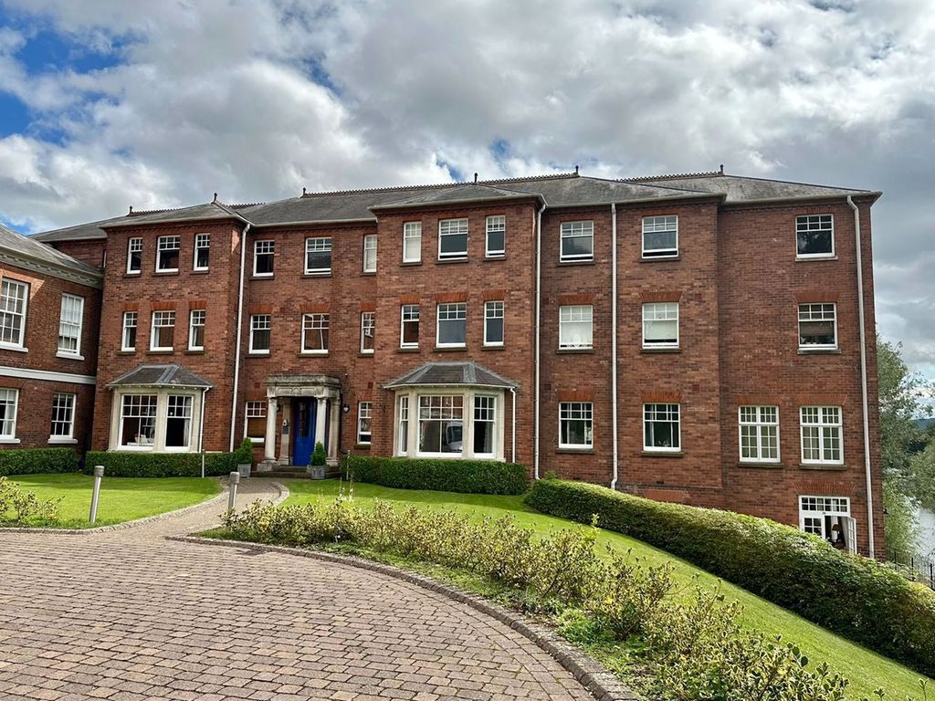 2 bed flat for sale in Wye Way, Hereford HR1, £189,950