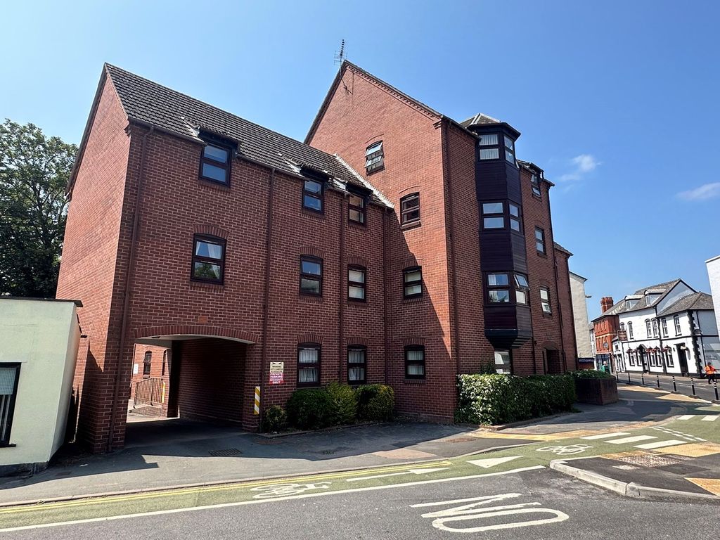 1 bed flat for sale in Mill Street, Hereford HR1, £89,950