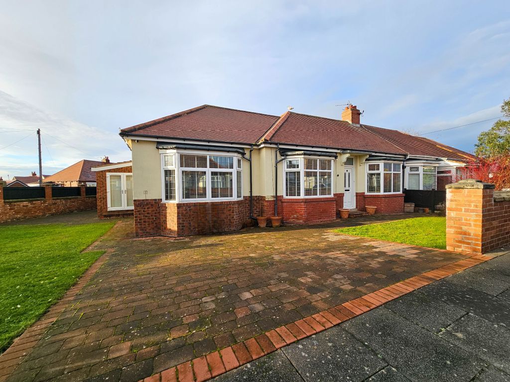 3 bed bungalow for sale in North View, South Shields NE34, £325,000