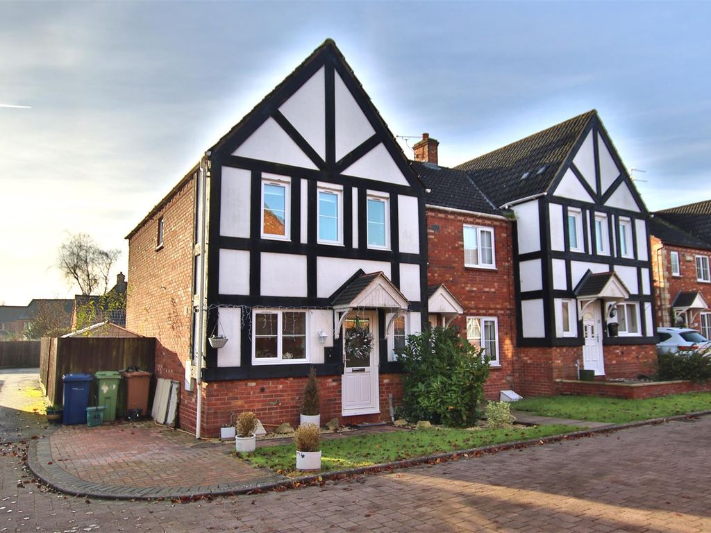 3 bed property for sale in Graylag Crescent, Walton Cardiff, Tewkesbury GL20, £285,000