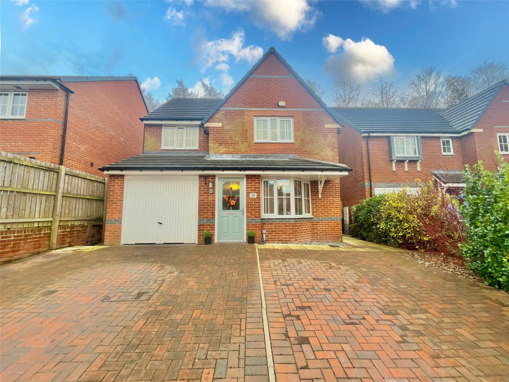 3 bed detached house for sale in Aspen Grove, Burnopfield NE16, £235,000