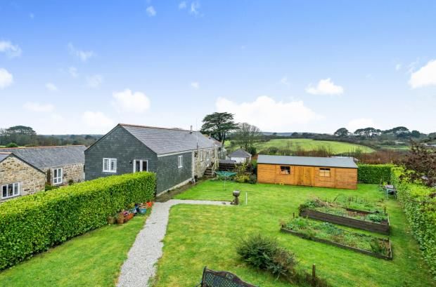 3 bed end terrace house for sale in Crowntown, Helston, Cornwall TR13, £335,000