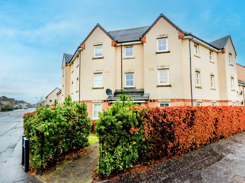 2 bed flat for sale in Leyland Road, Bathgate EH48, £120,000