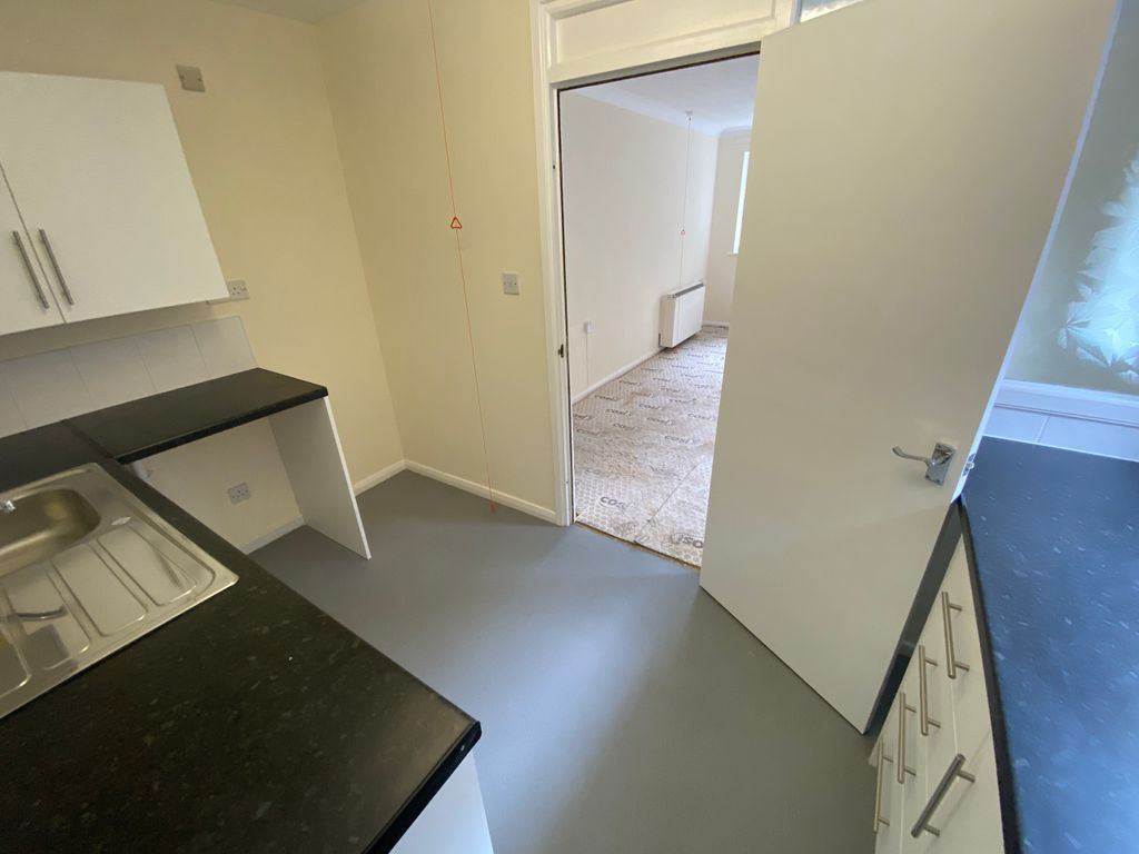 2 bed flat for sale in Flat 1, Chandler Court, Davenport Road, Coventry, West Midlands CV5, £110,000