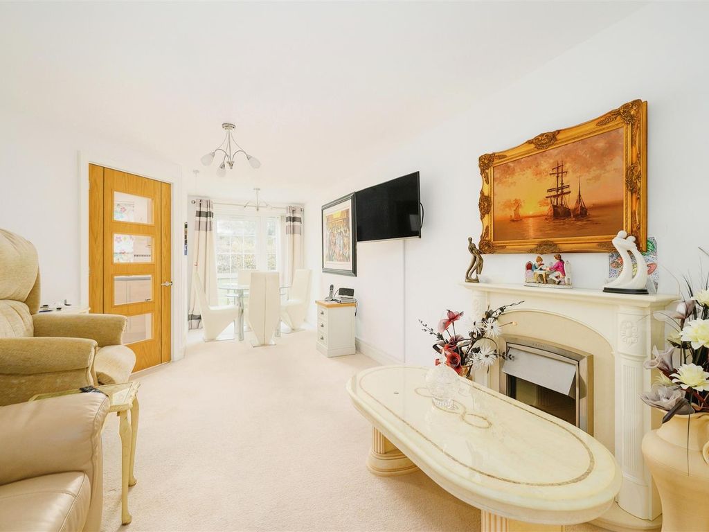 1 bed flat for sale in Weighbridge Court, 301 High Street, Chipping Ongar, Essex CM5, £279,999