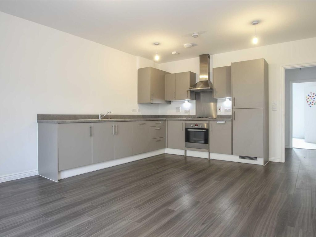 1 bed flat to rent in Henrietta Way, Campbell Park, Milton Keynes MK9, £1,095 pcm