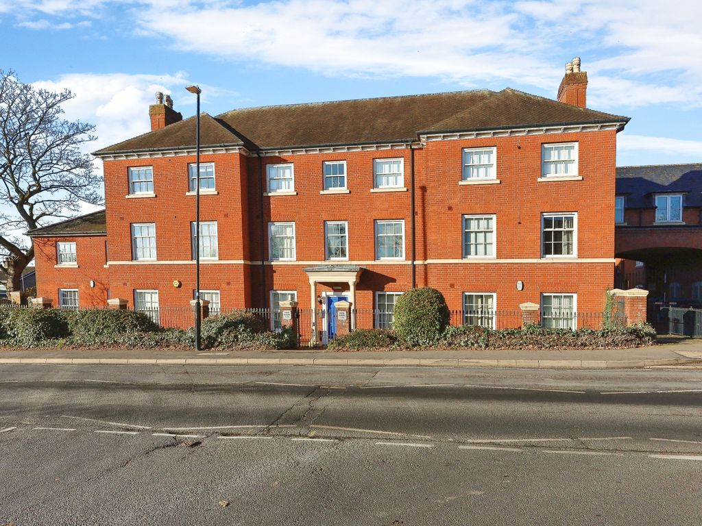 1 bed flat for sale in Park Court, Birmingham Road, Coleshill, Birmingham B46, £165,000