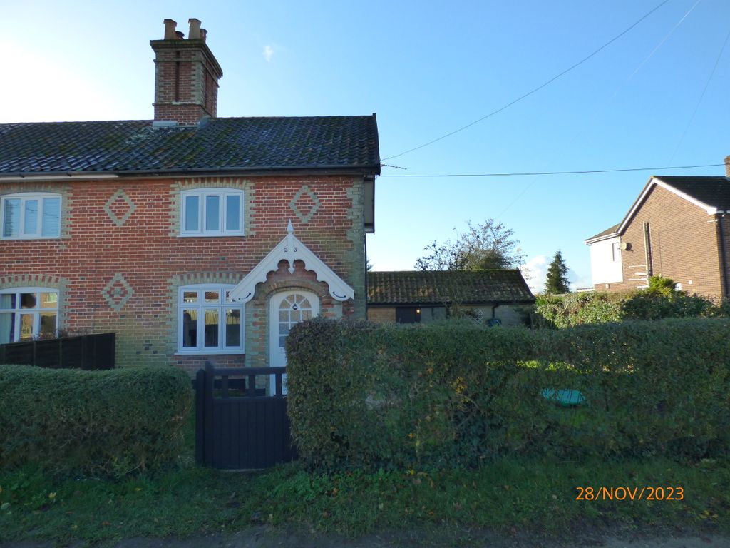 3 bed semi-detached house to rent in The Street, Alburgh, Harleston IP20, £950 pcm