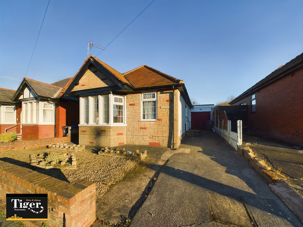 2 bed detached bungalow for sale in Warbreck Drive, Bispham, Blackpool FY2, £160,000