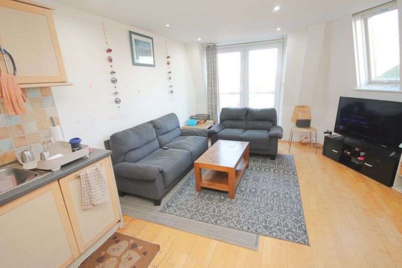 2 bed flat for sale in Station Road, Harrow HA1, £360,000