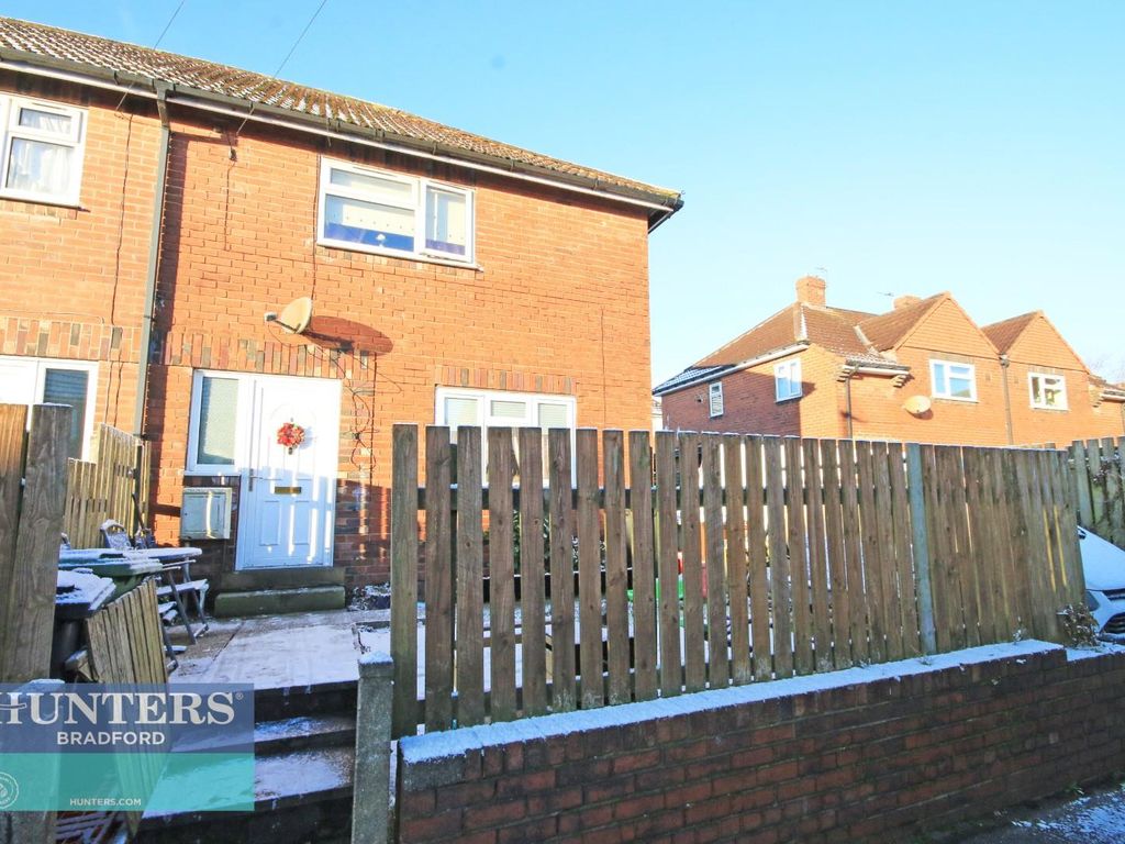 2 bed semi-detached house for sale in Oakwell Close, Drighlington, Bradford BD11, £165,000