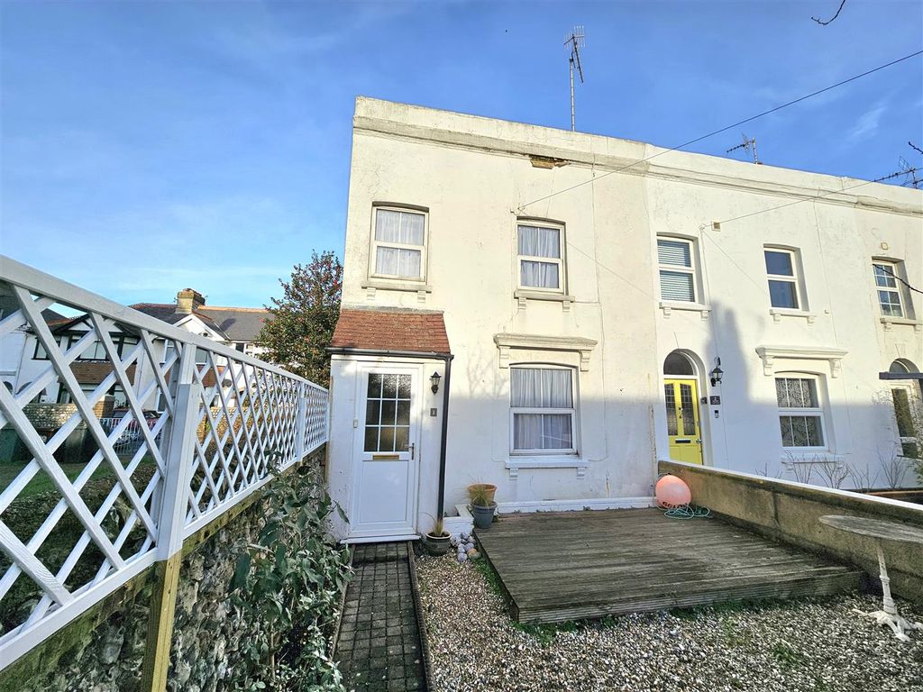 3 bed end terrace house for sale in Warrior Square, Eastbourne BN22, £240,000
