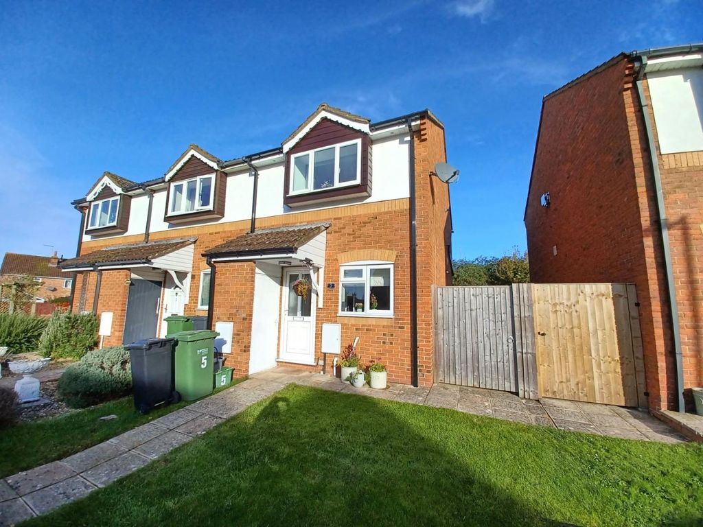 2 bed end terrace house to rent in Lantern Close, Berkeley GL13, £995 pcm