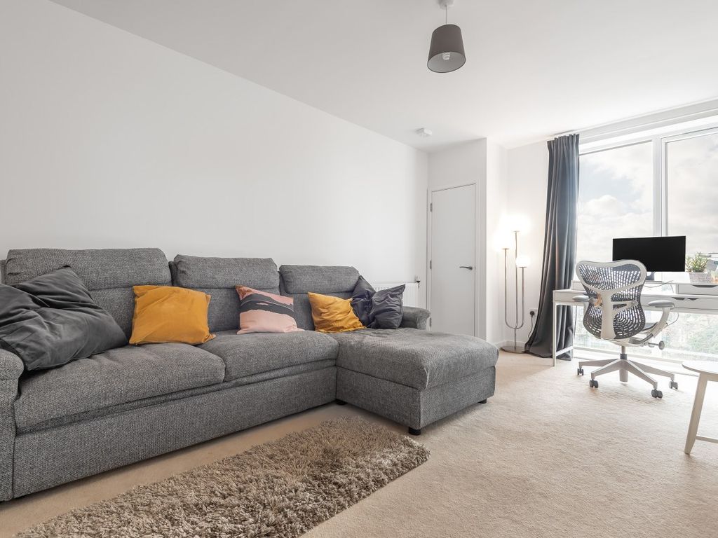 1 bed flat for sale in Hampden Road, Kingston Upon Thames KT1, £345,000