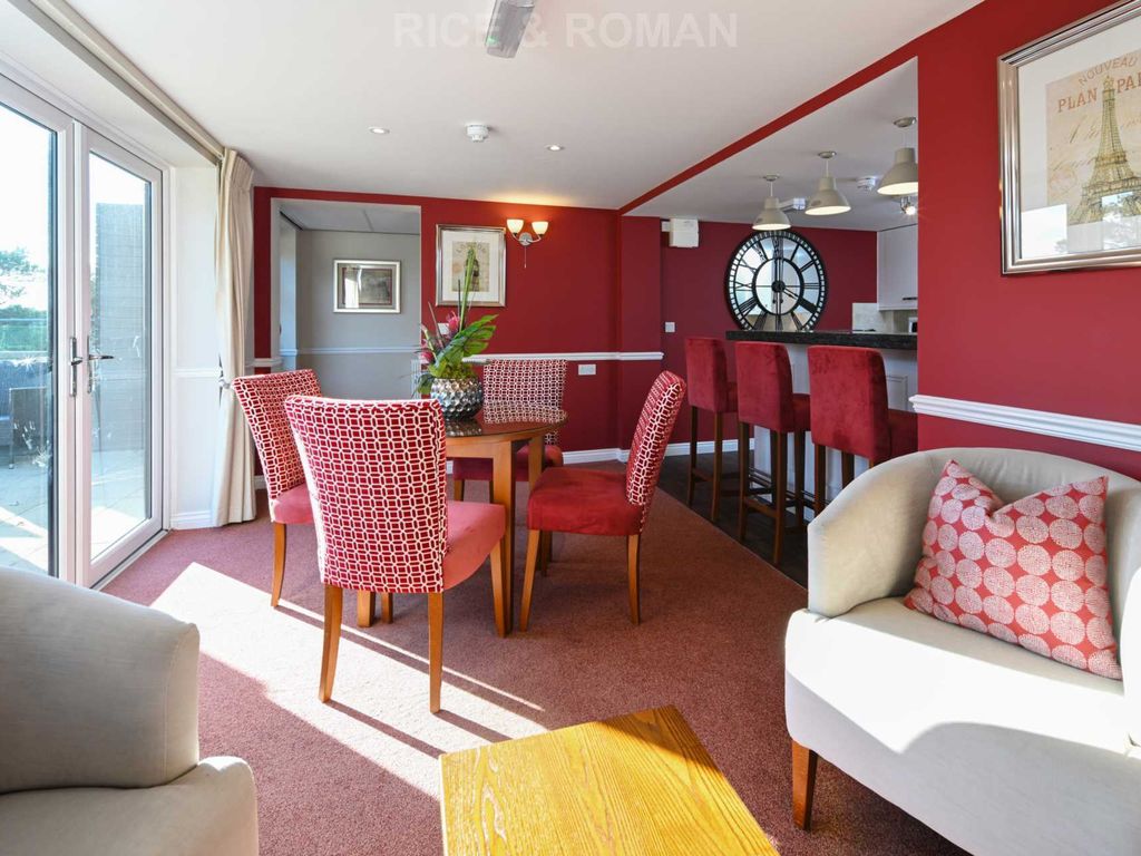 1 bed flat for sale in Stokes Lodge, Camberley GU15, £180,000