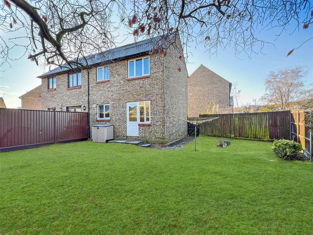 2 bed semi-detached house for sale in Appletrees, Bar Hill, Cambridge CB23, £245,000